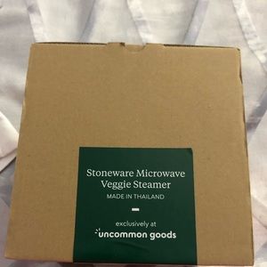 Stoneware microwave veggie steamer